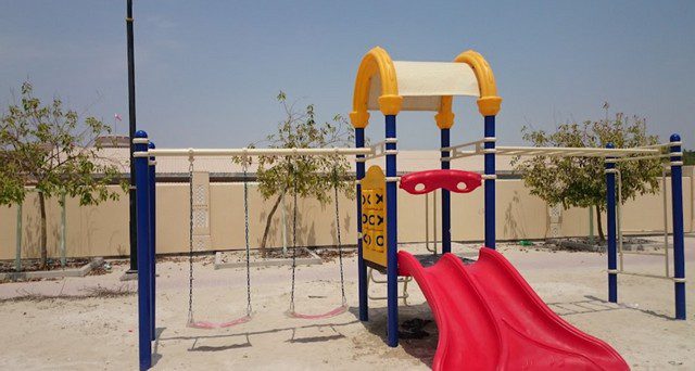 منطقة العاب الاطفال في الحديقة