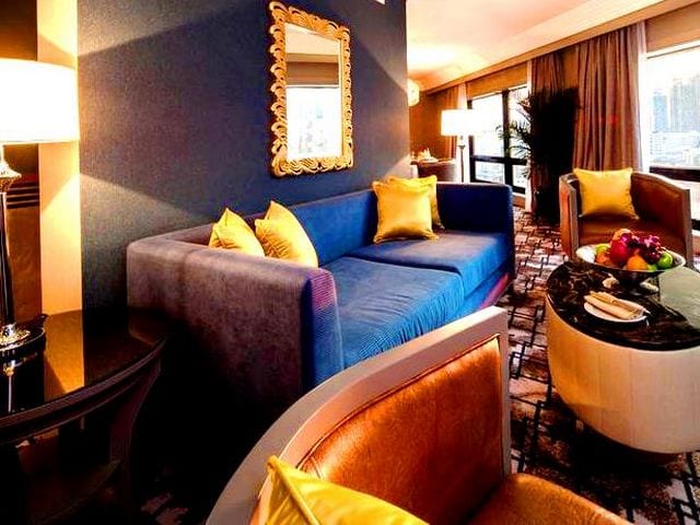 توفر الفنادق في كوالالمبور شارع العرب عدة جلساتٍ مريحة وهادئة بإطلالاتٍ مميزة