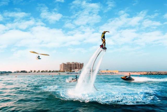 جزيرة المرجان راس الخيمة والألعاب المائية
