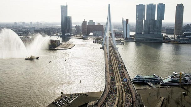 جسر إيراسموس من أفضل الاماكن السياحية في روتردام 