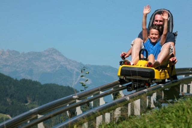 زحليقة كابرون من أفضل الاماكن السياحية في كابرون النمسا