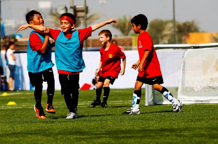 منتزه خليفة في أبوظبي الامارات