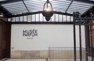أفضل 5 أنشطة في متحف فراغونارد للعطور في باريس