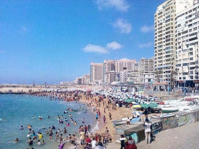 شاطئ جليم بمدينة الاسكندرية 