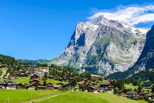 تسلق الجبال عند السياحة في سويسرا