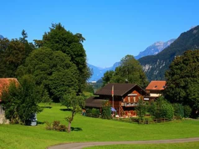 Interlaken Parks 2 1 - أفضل 4 من حدائق انترلاكن التي ننصحكك بزيارتها