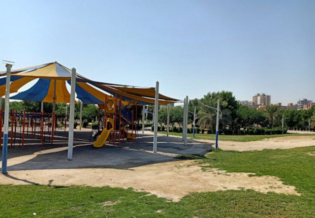 مساحة لعب الأطفال في الحديقة
