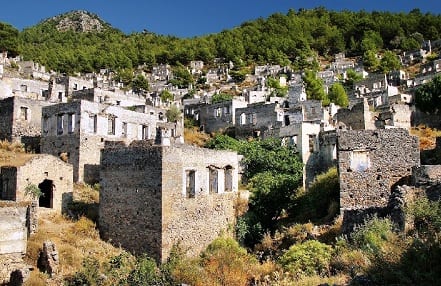 قرية كاياكوي التاريخية في فتحية تركيا