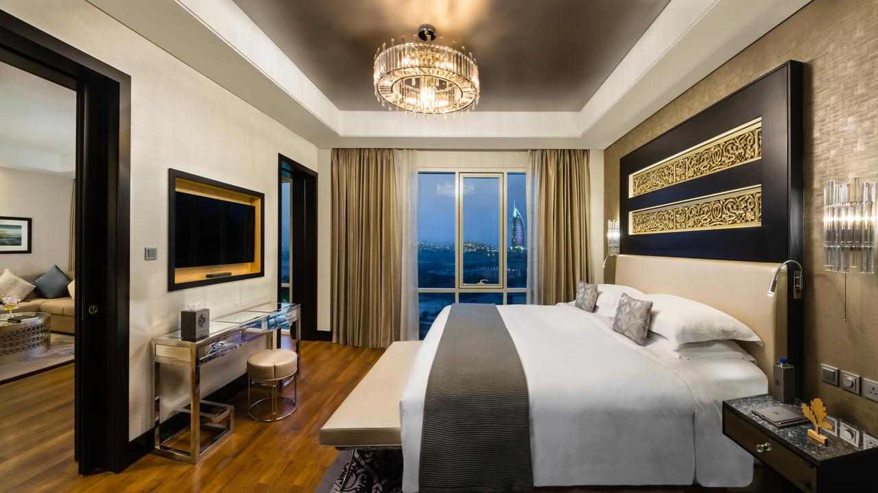 فندق كمبنسي مول الامارات من أفضل فنادق في دبي