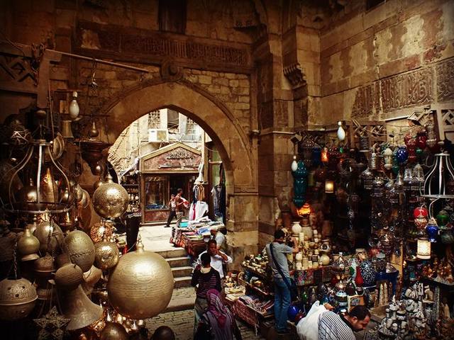 سوق خان الخليلي في مصر