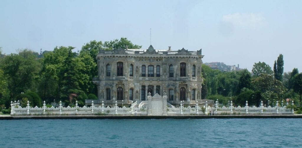 أفضل 7 انشطة في قصر كوجوكسو اسطنبول تركيا