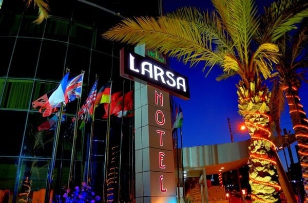 مراجعه عن فندق لارسا عمان