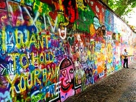 جدار لينون في براغ