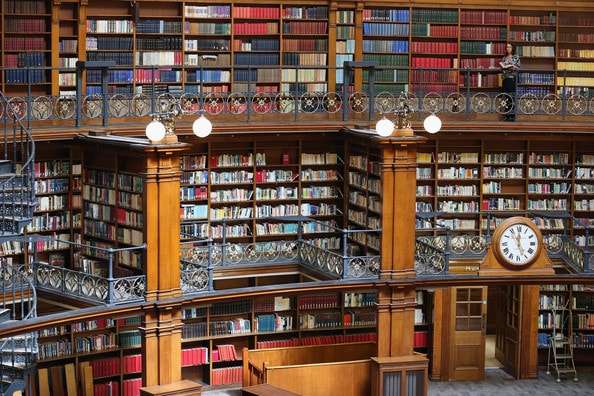 المكتبة المركزية في ليفربول انجلترا