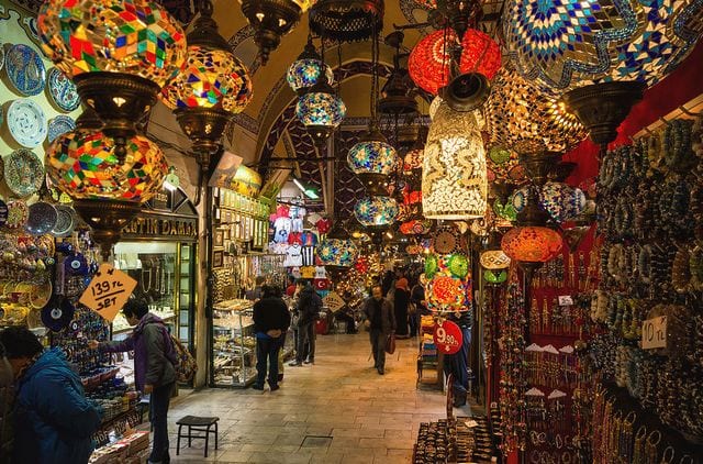 سوق محمود باشا في تركيا