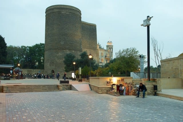 برج العذراء في اذربيجان باكو 