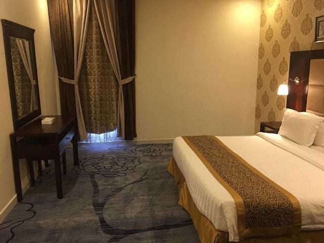 جلنار الشرق يُوفّر غرف واسعة ونظيفة مما جعله من افخم فنادق حي المروة جدة