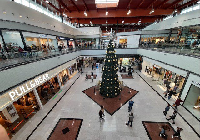 مركز ماتارو بارك للتسوق برشلونة