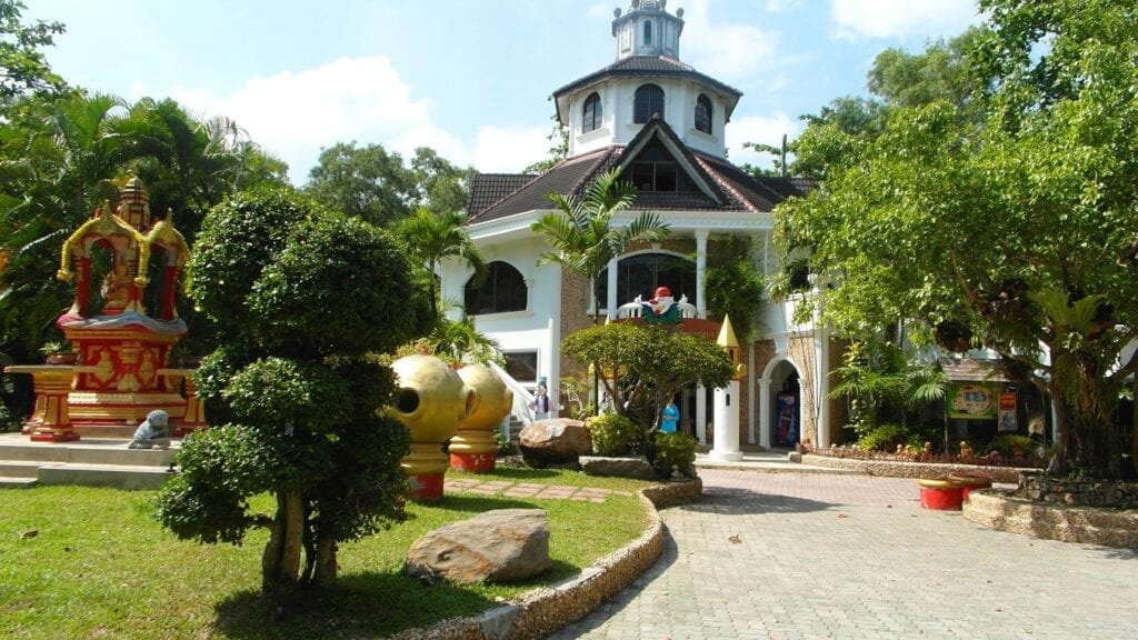 phuket aquarium