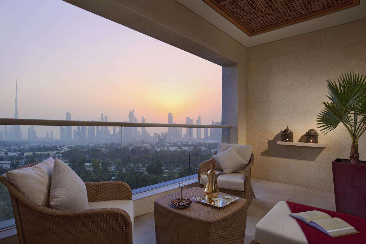 فندق رافلز في دبي من أفضل فنادق في دبي