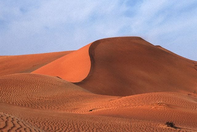 رمال وهيبة سلطنة عمان من أفضل الاماكن السياحية في عمان