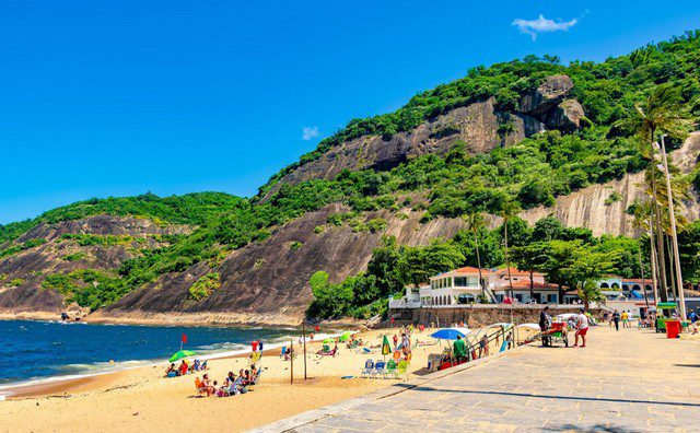 أفضل 3 أنشطة التي توفرها لك زيارة شاطئ ريد ريو دي جانيرو