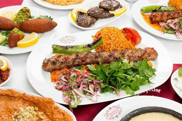 Restaurants in Istiklal street istanbul 1 - أفضل 7 من مطاعم شارع الاستقلال اسطنبول المُجربة
