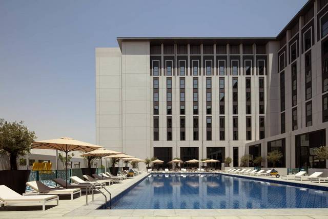 مسبح فندق رؤوف ذا بارك دبي