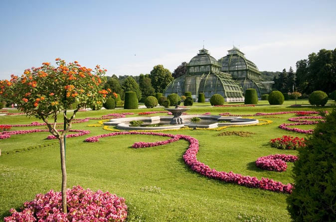 حديقة الملكة قصر شونبرون