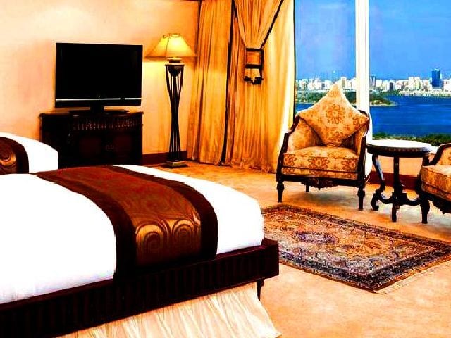 تعتبر فنادق الشارقة 5 نجوم من أفضل فنادق الامارات القريبة من معالم السياحة في الشارقة