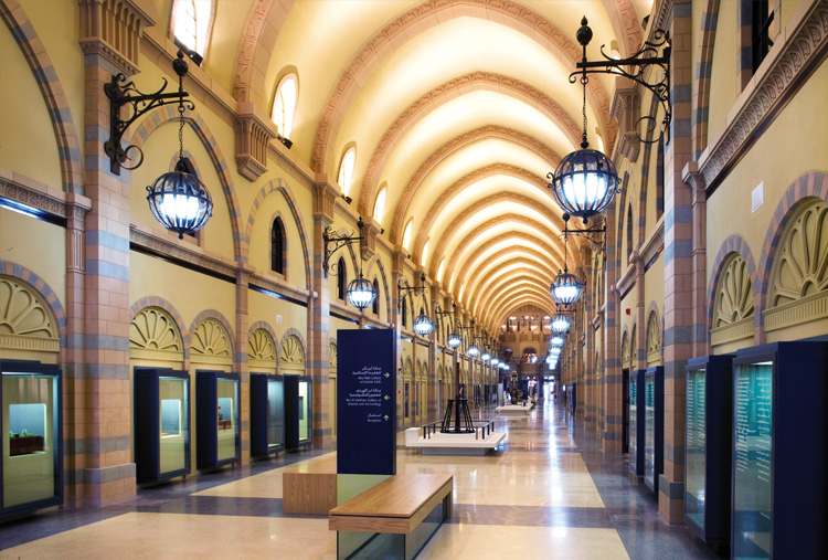 متحف الشارقة للحضارة الاسلامية من اهم معالم الامارات الشارقة