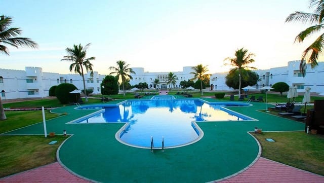 فندق صحار بيتش سلطنة عمان
