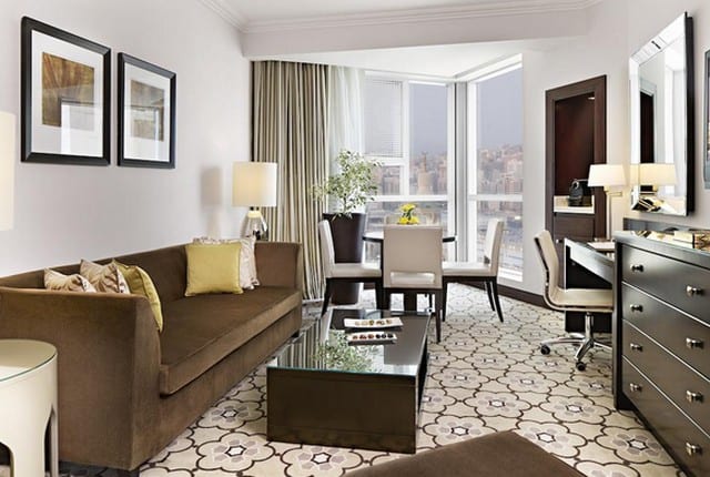 يتضمن فندق سويس اوتيل مكة خيارات مُتعددة للإقامة تشمل الغُرف العائلية.