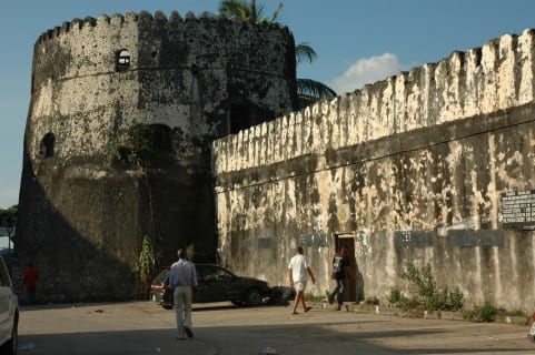 The Old fort Stone Town 1 1 - أفضل 8 أنشطة في مدينة زنجبار الحجرية