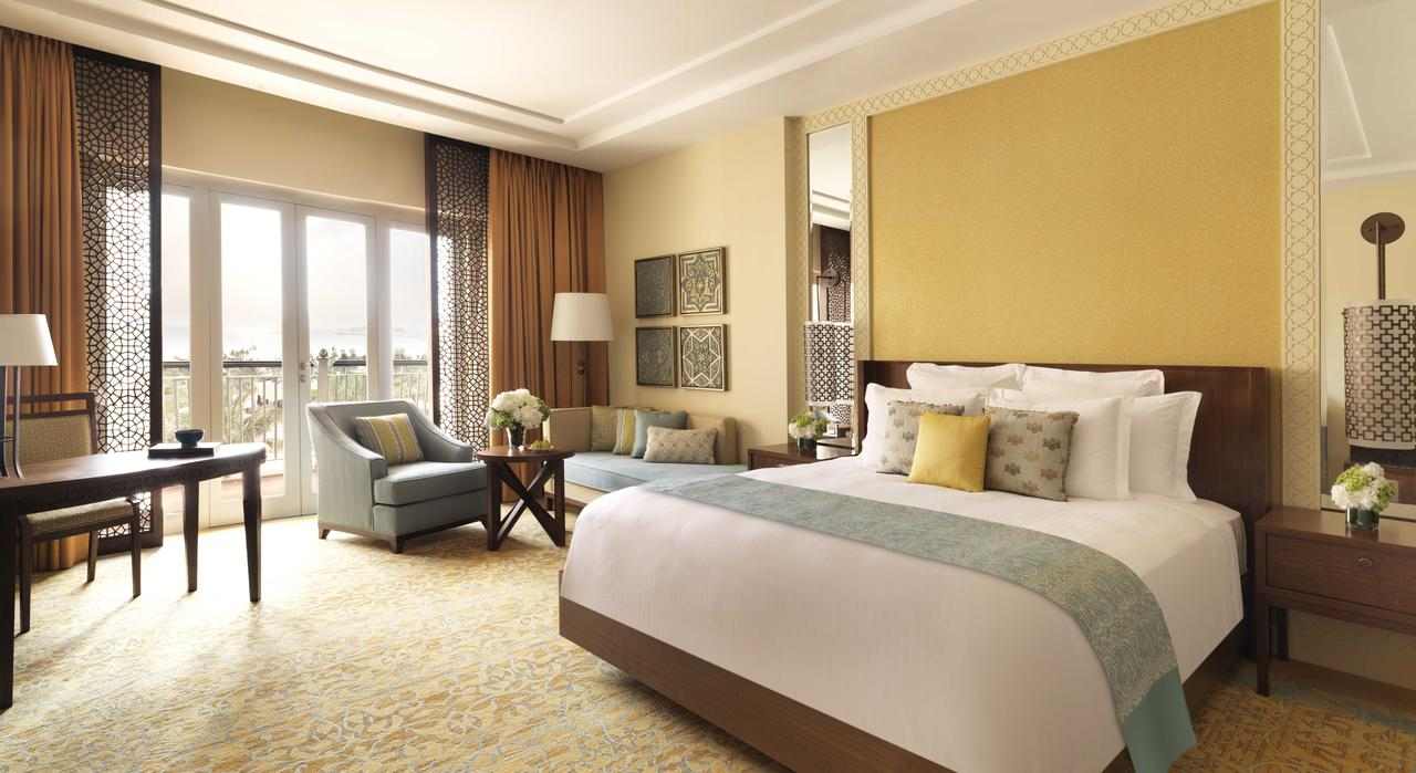 فندق ريتز كارلتون دبي جميرا بيتش من أفضل فنادق دبي