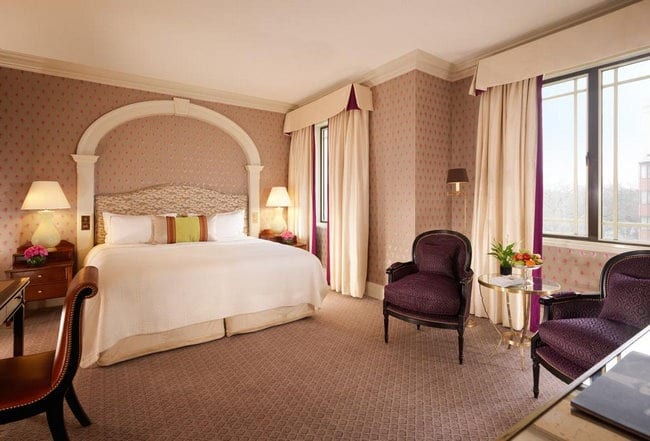 حجز فنادق لندن تحوي غُرف جميلة ومُريحة بديكورات هادئة