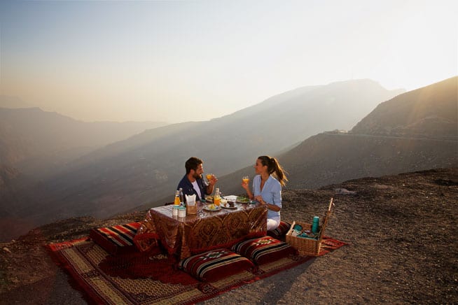 جبل جيس في راس الخيمة من أفضل الاماكن السياحية في الامارات
