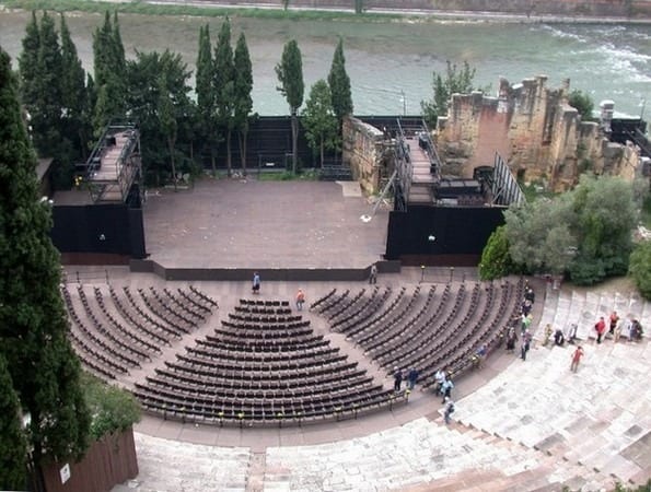 المسرح الروماني في فيرونا ايطاليا