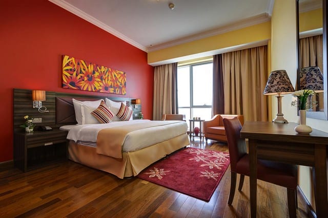 تُقدّم ابيدوس للشقق الفندقية دبي لاند إطلالات مُميّزة على المدينة.