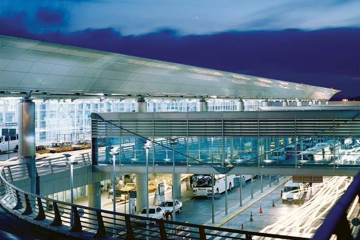 مطار اتاتورك الدولي اهم مطارات اسطنبول