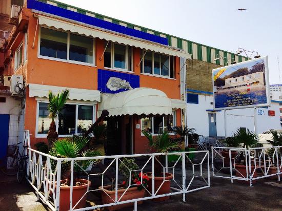 مطعم أوستري من أفضل مطاعم المغرب الدار البيضاء
