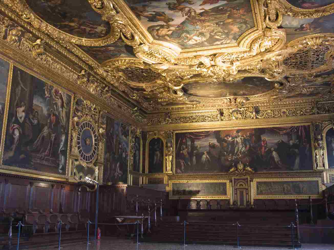 قصر دوجي من اشهر الاماكن السياحية في فينيسيا