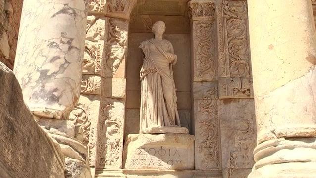 مدينة افسس القديمة احدى معالم السياحة في تركيا ازمير