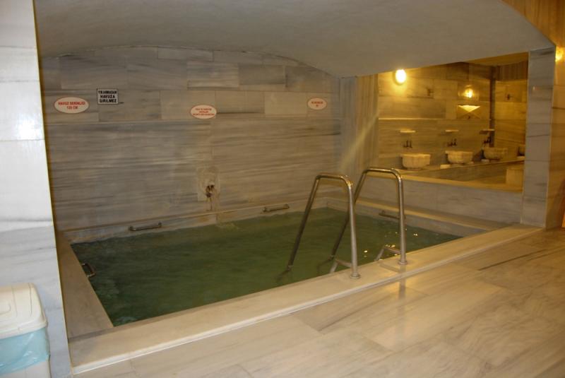 حمامات كارا مصطفى من أفضل حمامات الينابيع الساخنة في بورصة تركيا