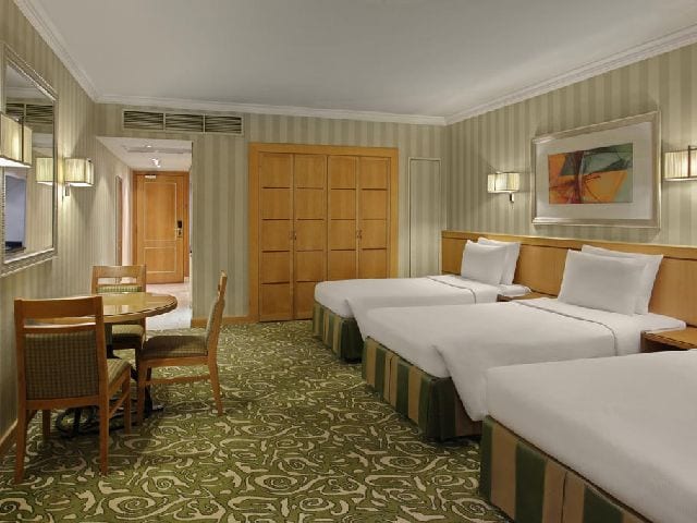 غرفة عائلية في فندق مكة تورز  من أجمل و ارخص فندق مطل على الكعبة