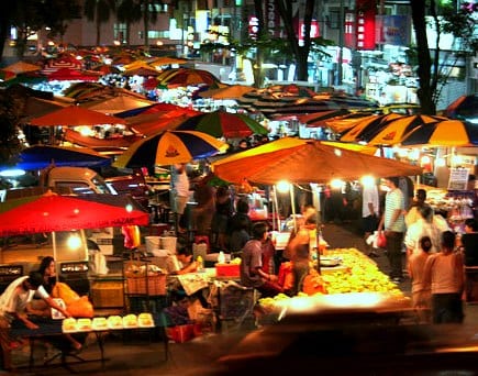 السوق الليلي في لنكاوي - البازار الليلي