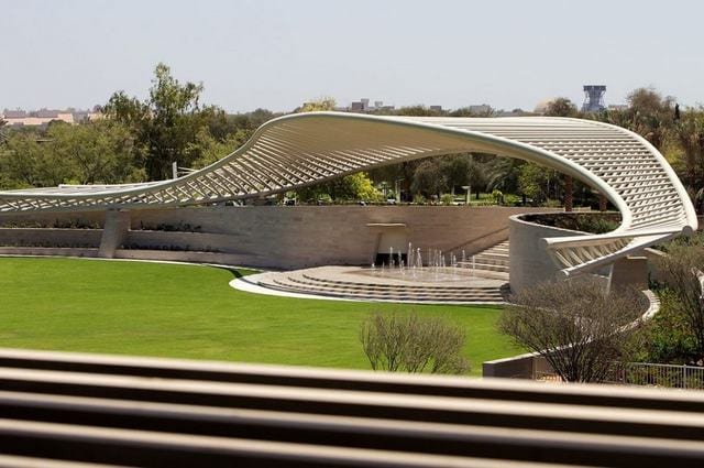 حديقة المشرف دبي من أفضل الاماكن السياحية في دبي
