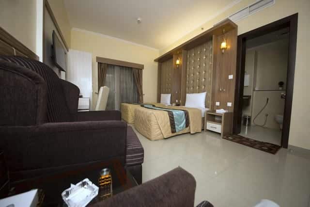 فندق نايف فيو من فنادق رخيصه في دبي التي تصلُح للعوائل.