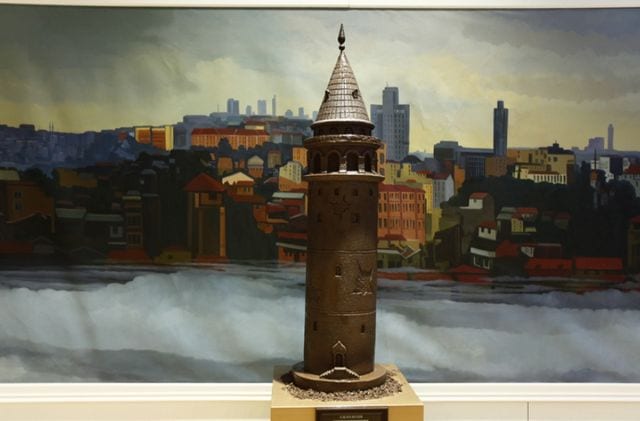برج غلطة من الشوكولاته في متحف الشوكولاتة اسطنبول 