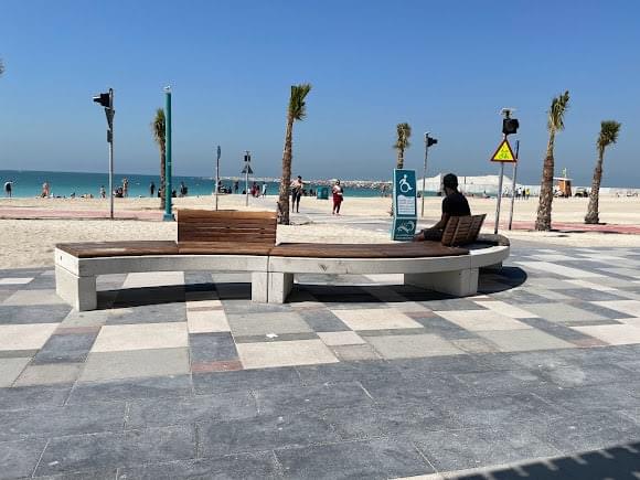 الشاطئ المفتوح في دبي